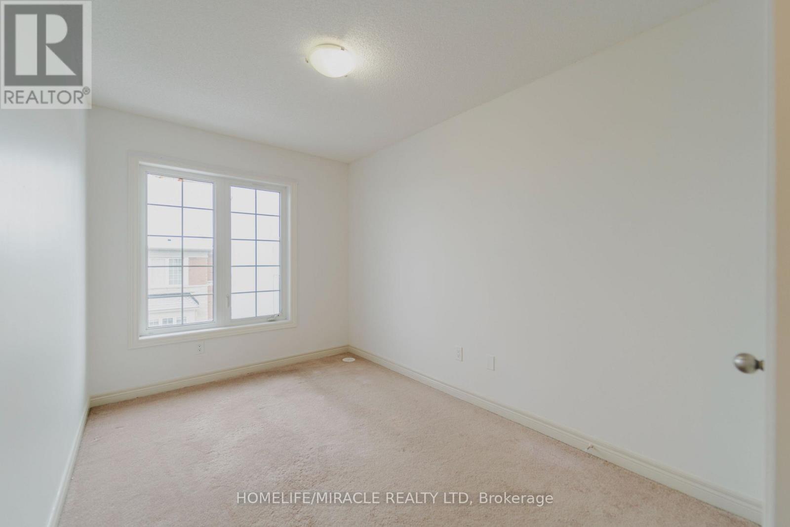 106 Aspen Hills Road, Brampton, ON - Indoor Photo Showing Other Room