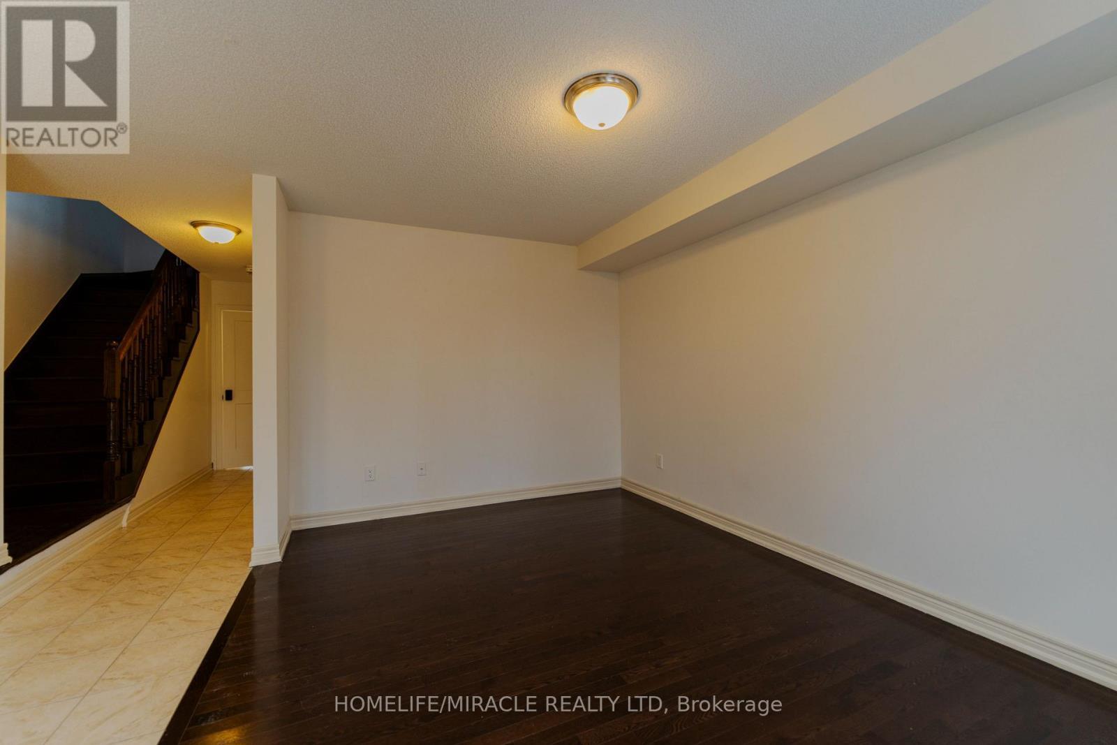 106 Aspen Hills Road, Brampton, ON - Indoor Photo Showing Other Room