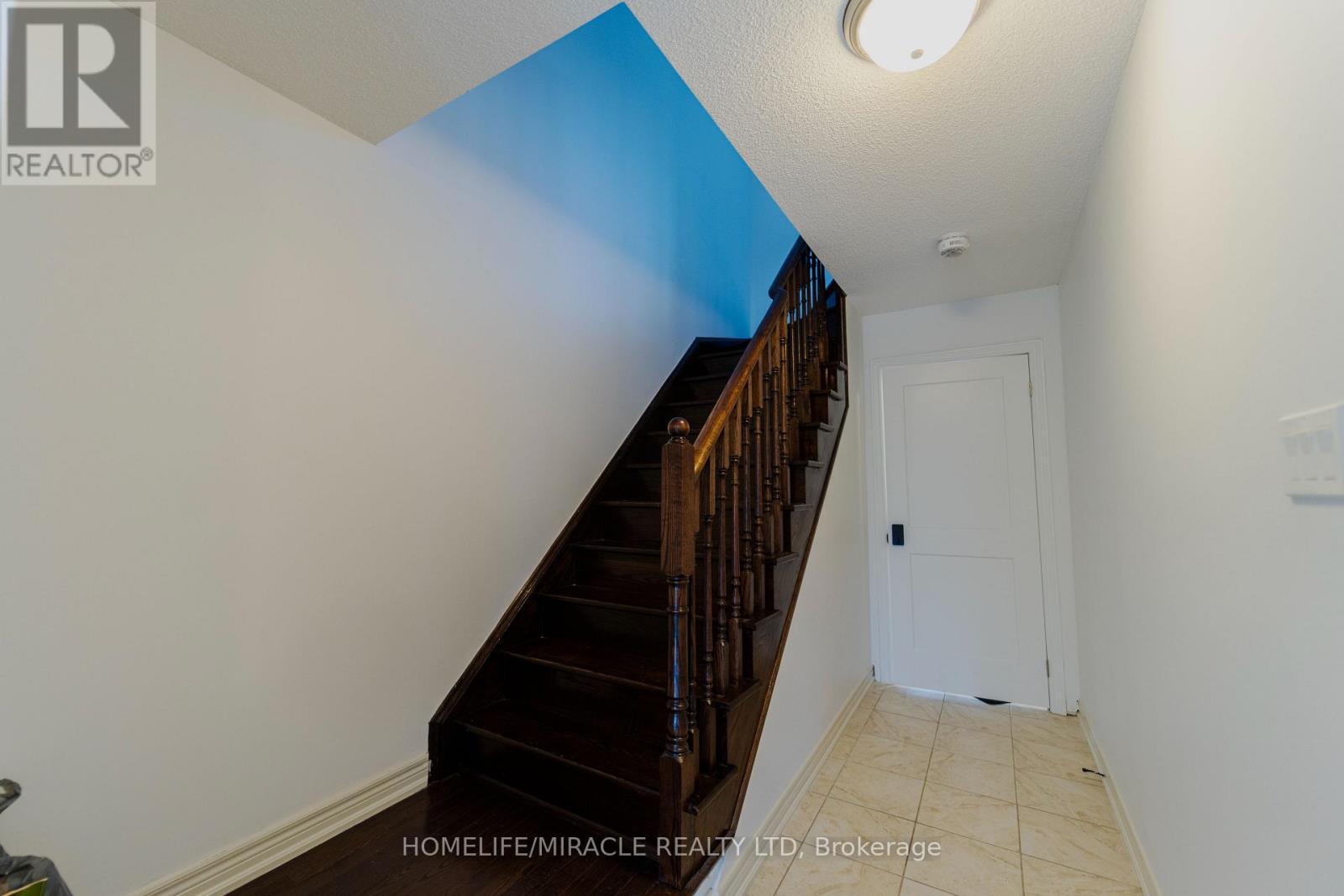 106 Aspen Hills Road, Brampton, ON - Indoor Photo Showing Other Room