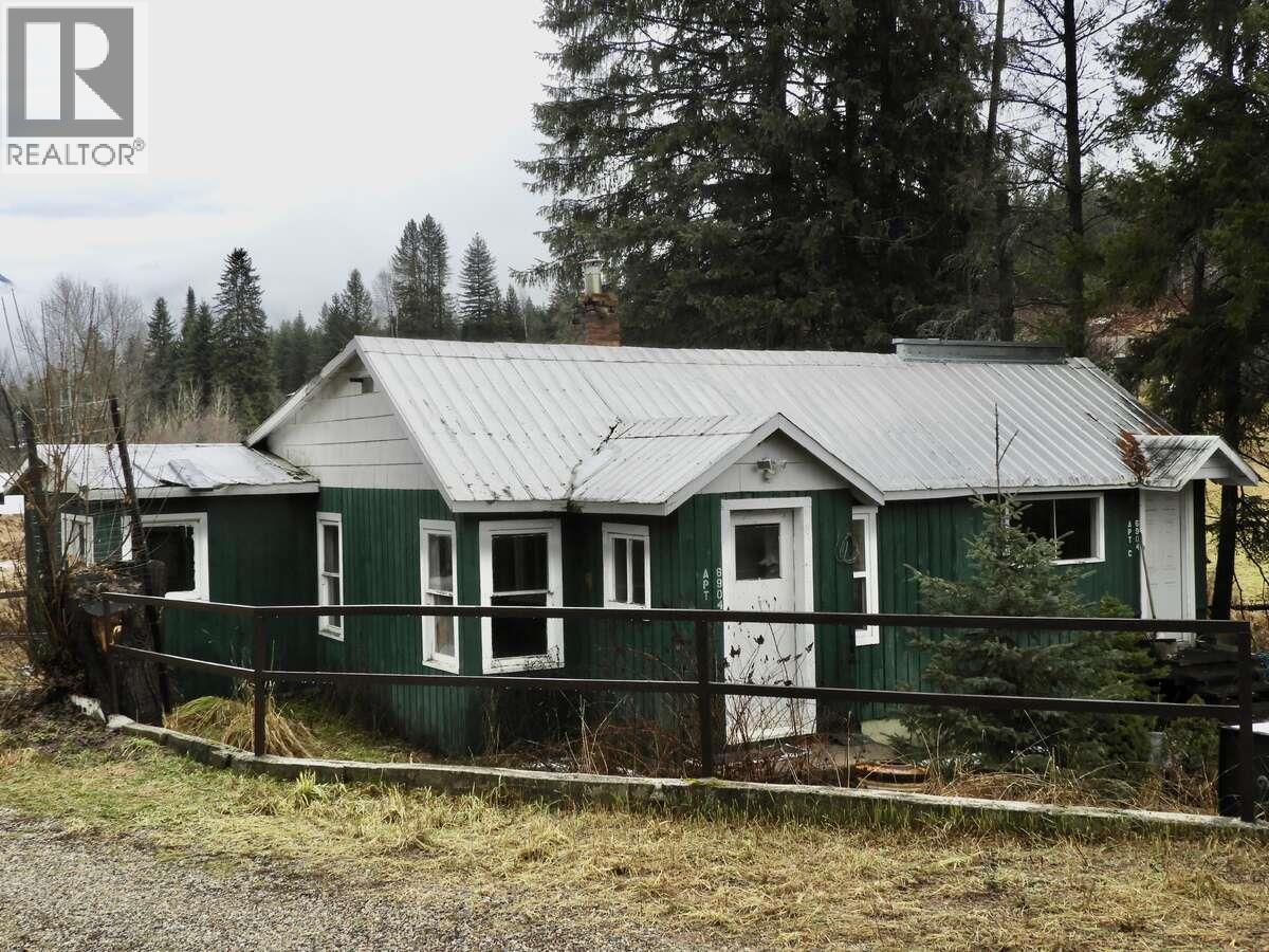 6904 Highway 6, Appledale, BC - Outdoor