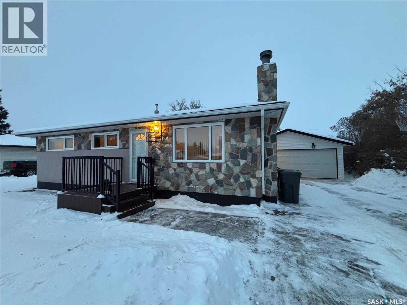 53 Bailey Drive, Yorkton, SK - Outdoor