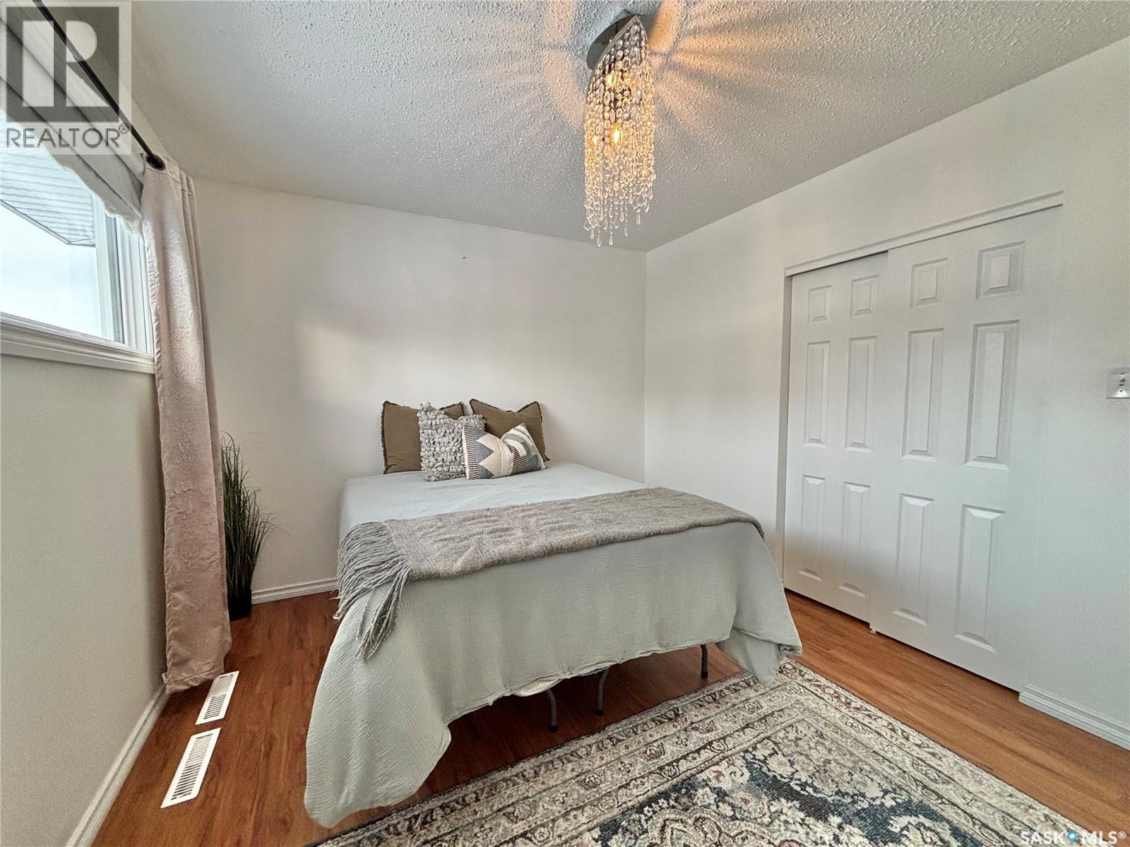 53 Bailey Drive, Yorkton, SK - Indoor Photo Showing Bedroom