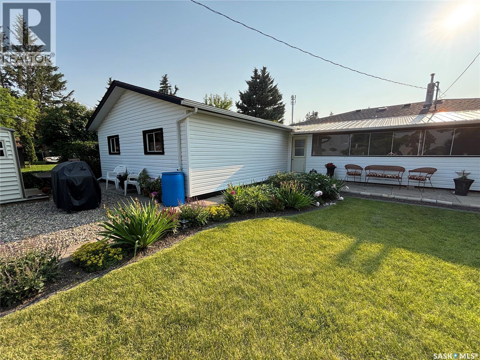 53 Bailey Drive, Yorkton, SK - Outdoor