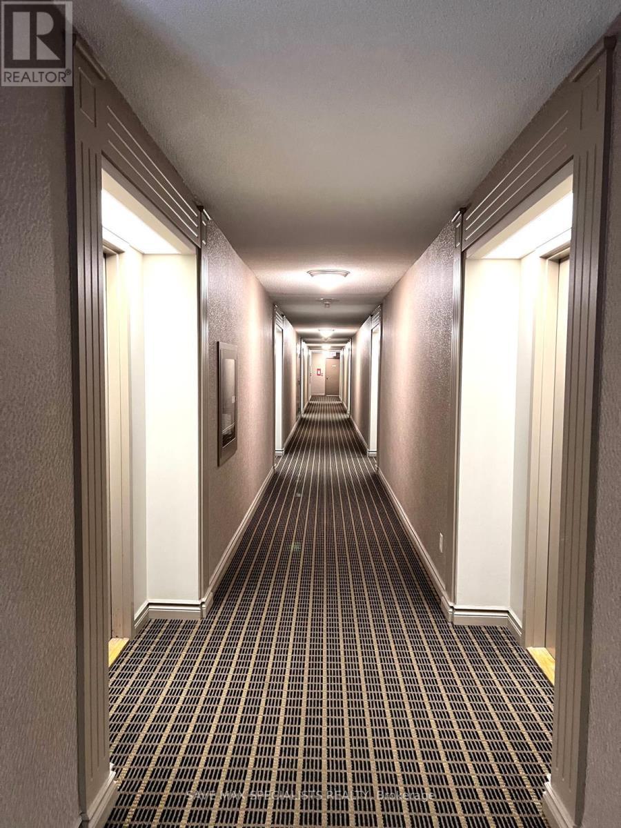 1214 - 135 Hillcrest Avenue, Mississauga, ON - Indoor Photo Showing Other Room