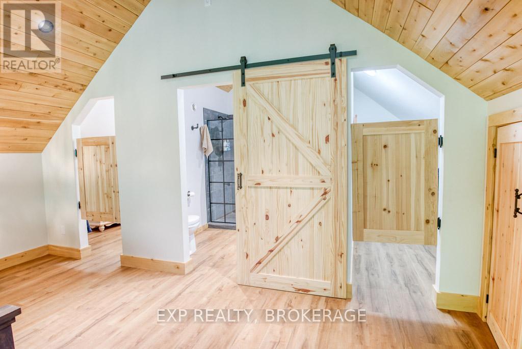 1249 Waters Edge Lane, Frontenac (Frontenac Centre), ON - Indoor Photo Showing Other Room