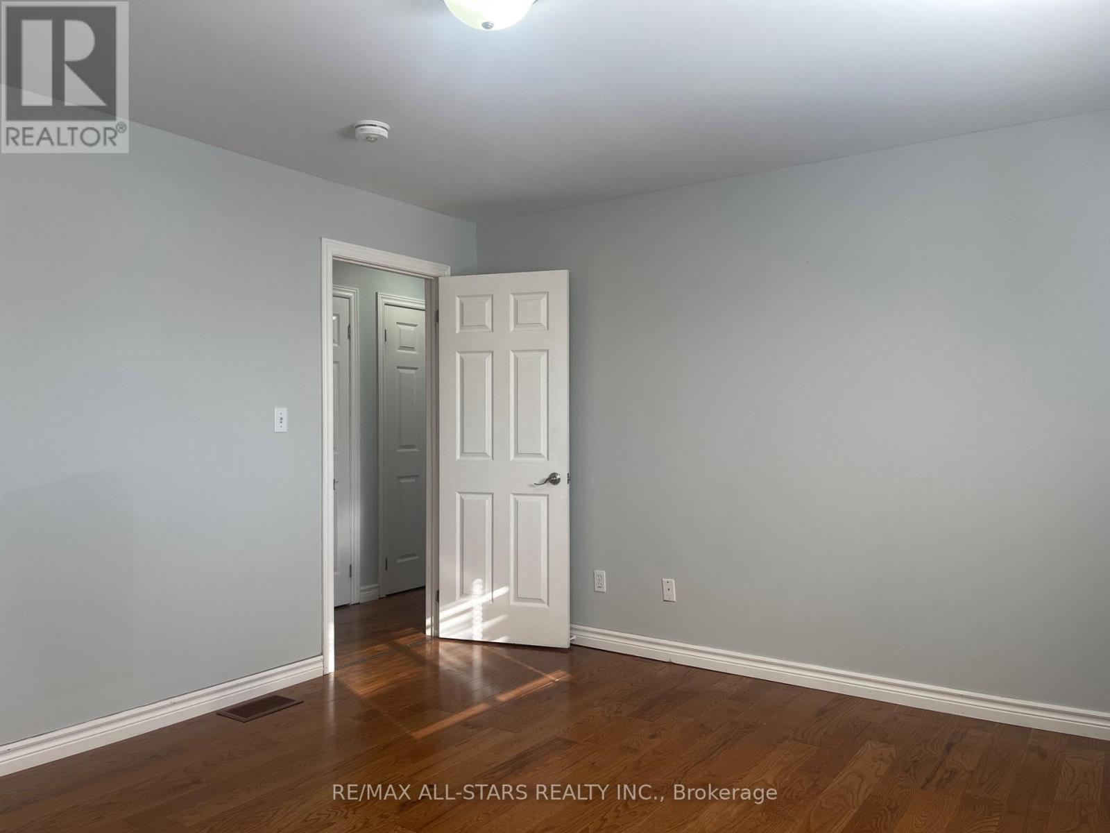 Primary - Main Floor - 39 Mcgibbon Boulevard, Kawartha Lakes (Lindsay), ON - Indoor Photo Showing Other Room