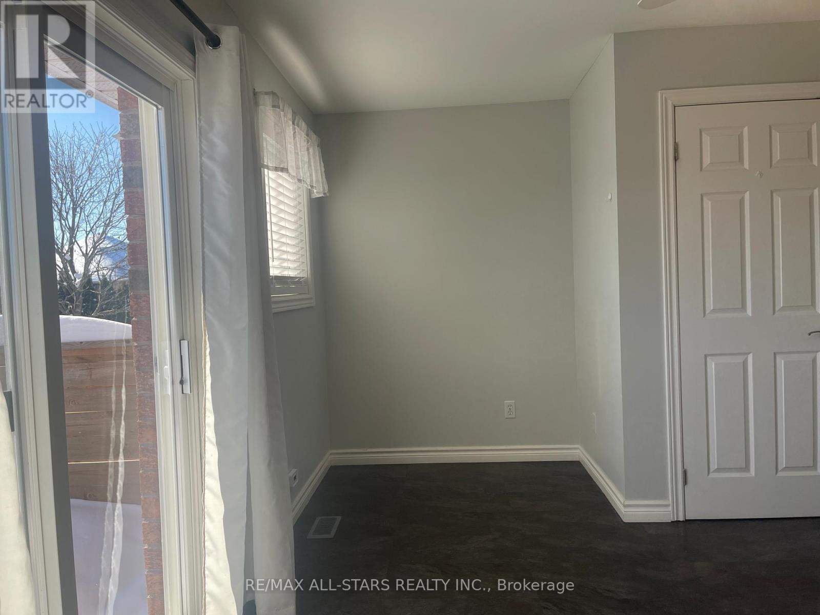 Kitchen - Main Floor - 39 Mcgibbon Boulevard, Kawartha Lakes (Lindsay), ON - Indoor Photo Showing Other Room