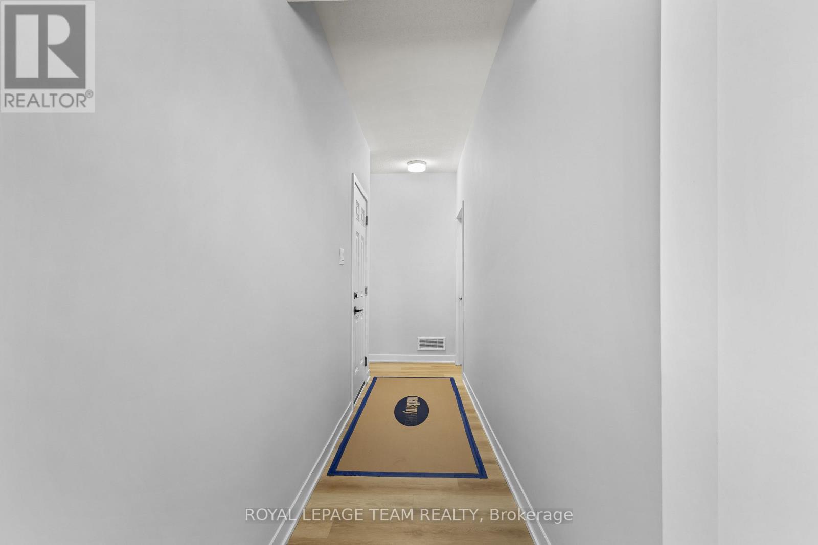 600 Bee Pollen Way, Ottawa, ON -