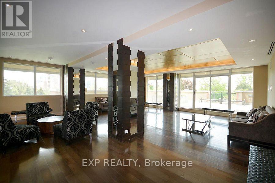 1007 - 100 John Street, Brampton, ON - Indoor