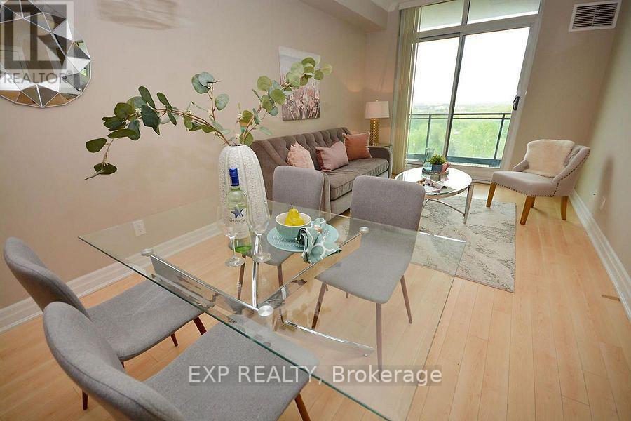 1007 - 100 John Street, Brampton, ON - Indoor