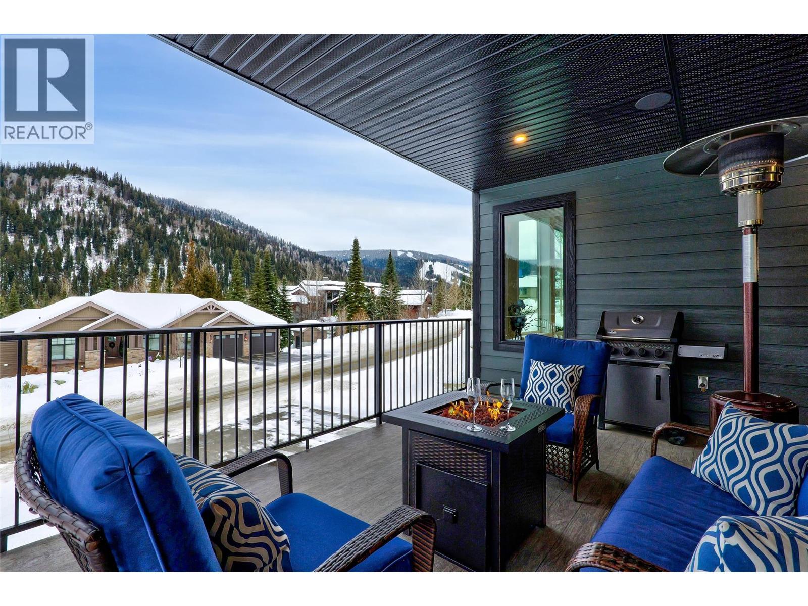 2533 Mountain View Drive, Sun Peaks, BC - Outdoor With Deck Patio Veranda With Exterior