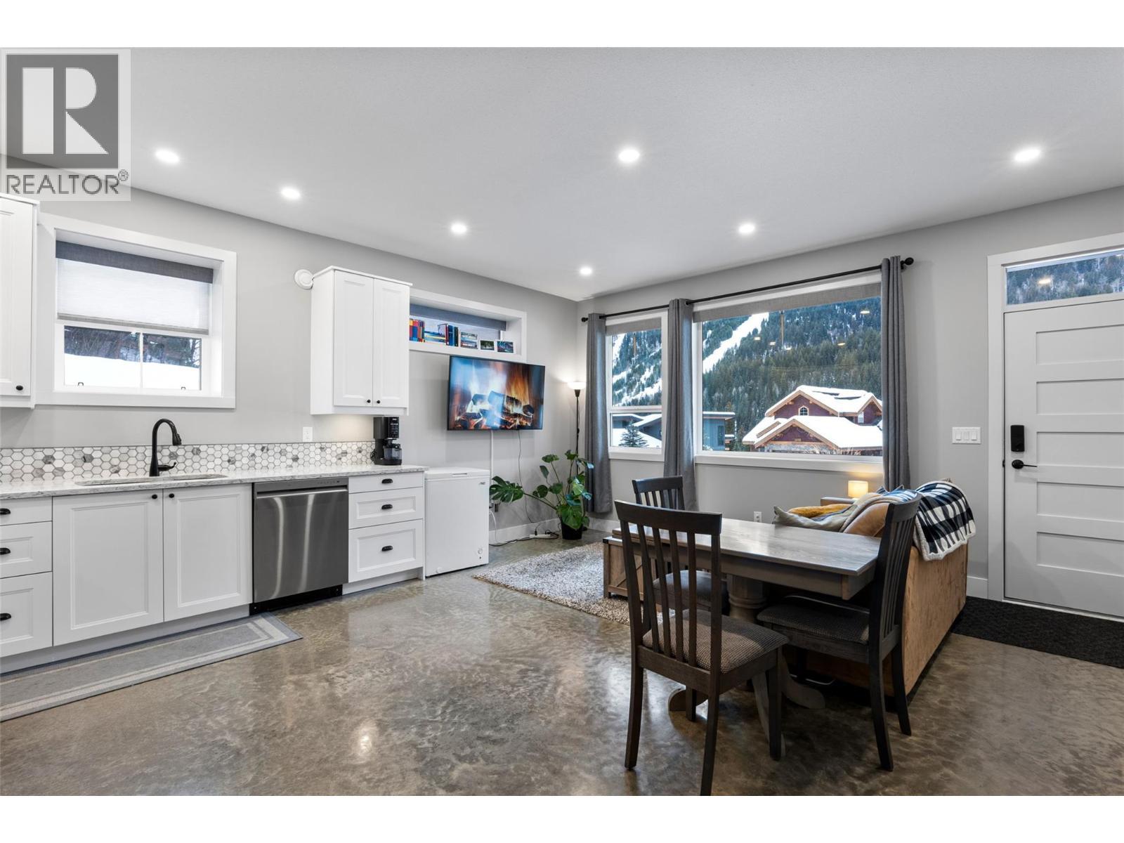 2533 Mountain View Drive, Sun Peaks, BC - Indoor