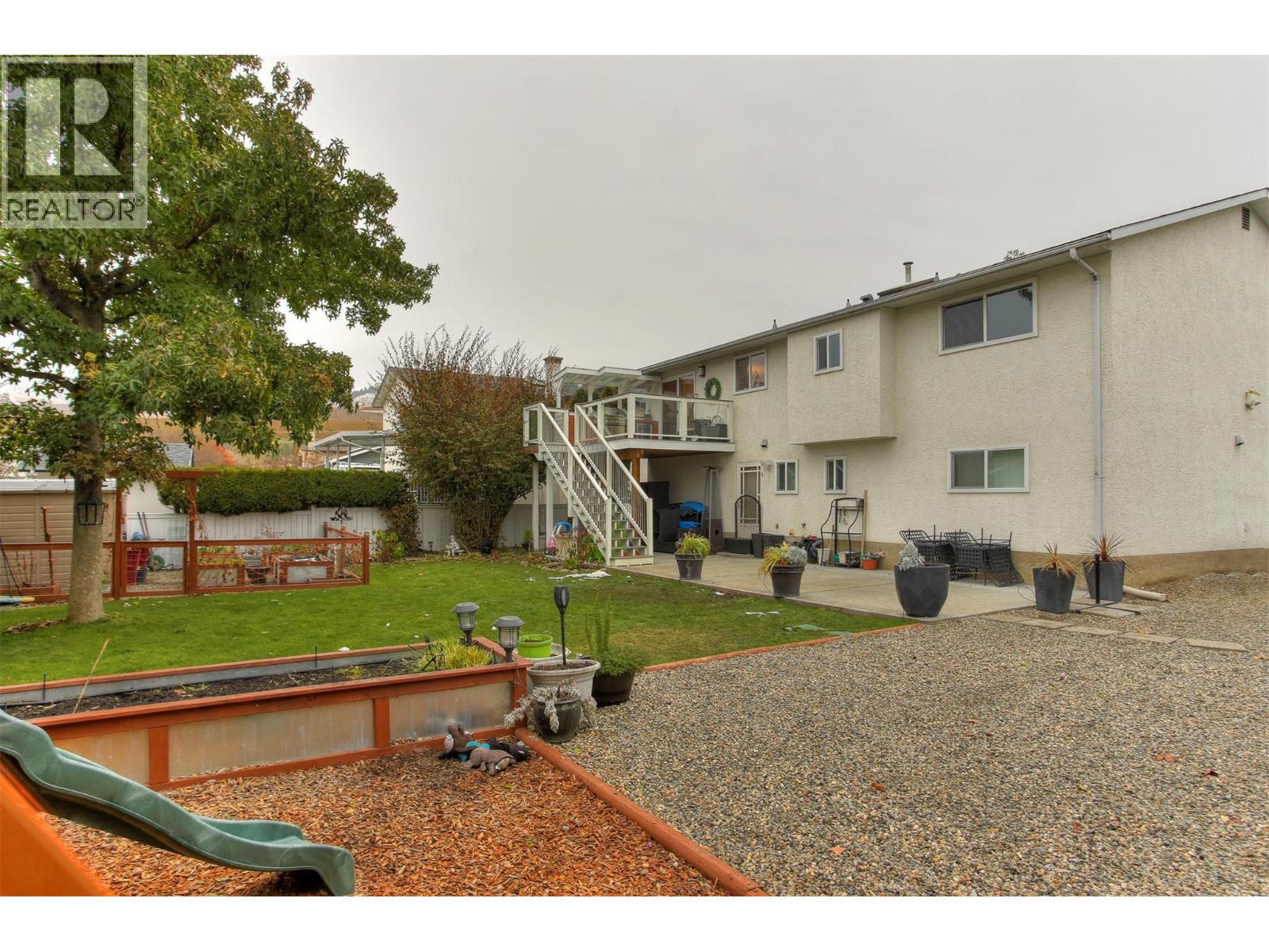 428 Milton Road, Kelowna, BC - Outdoor With Backyard