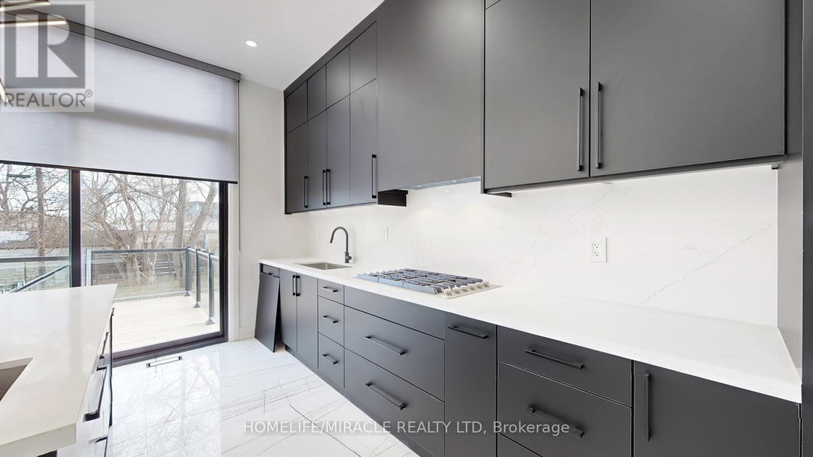 150 Stewart Street, Oakville, ON - Indoor Photo Showing Kitchen