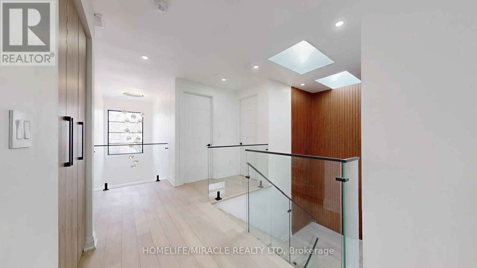 150 Stewart Street, Oakville, ON - Indoor Photo Showing Other Room