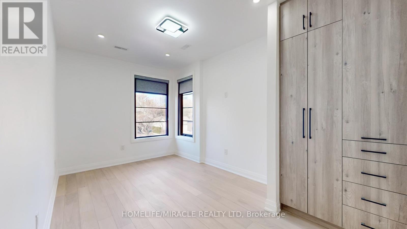 150 Stewart Street, Oakville, ON - Indoor Photo Showing Other Room