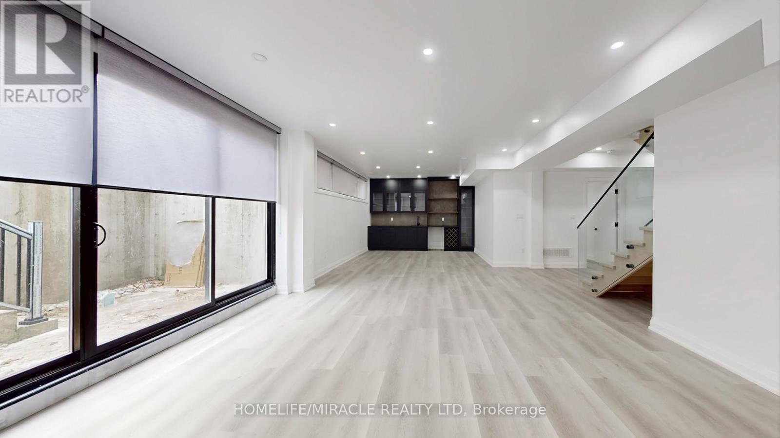 150 Stewart Street, Oakville, ON - Indoor Photo Showing Other Room