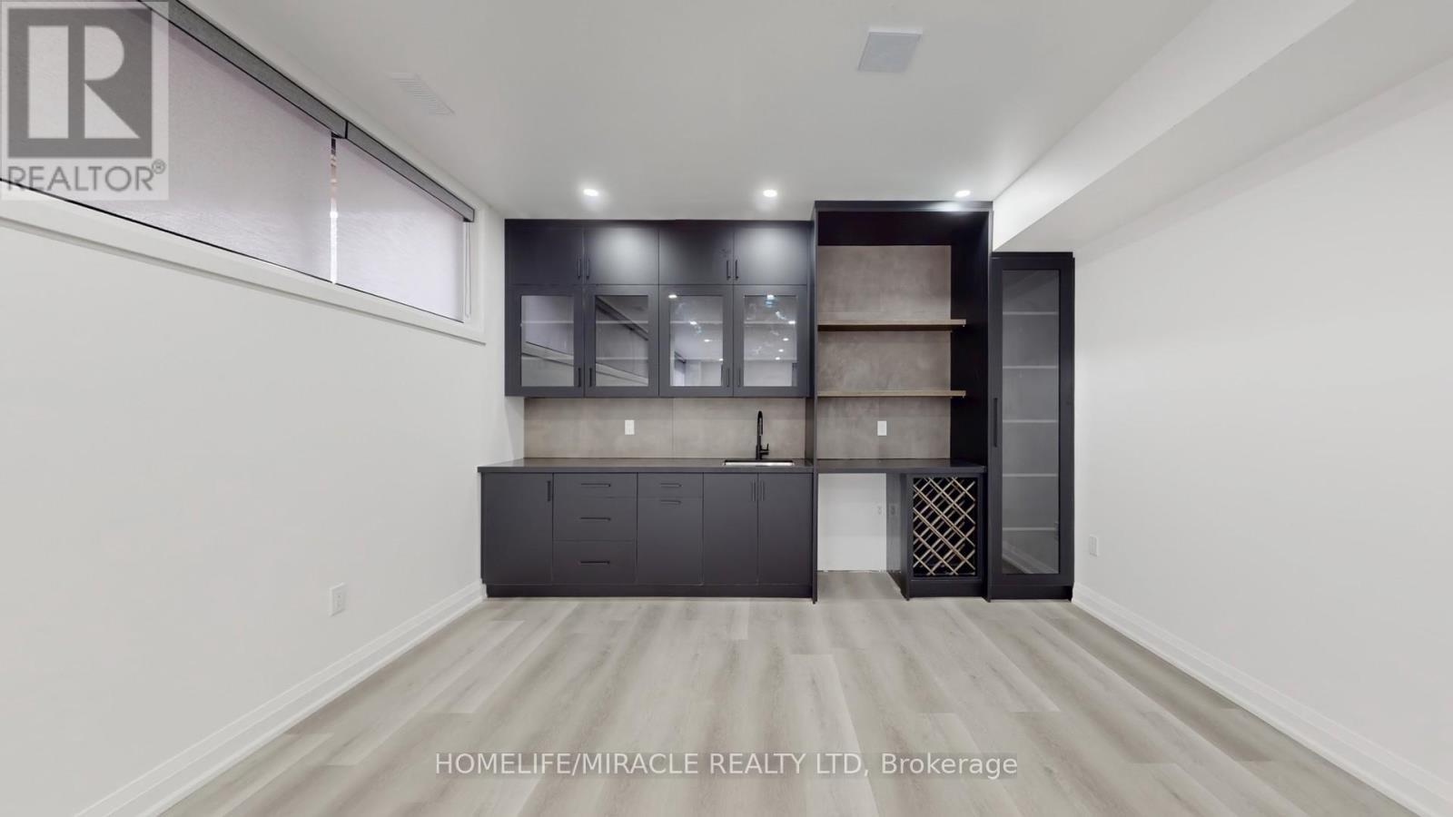 150 Stewart Street, Oakville, ON - Indoor Photo Showing Other Room