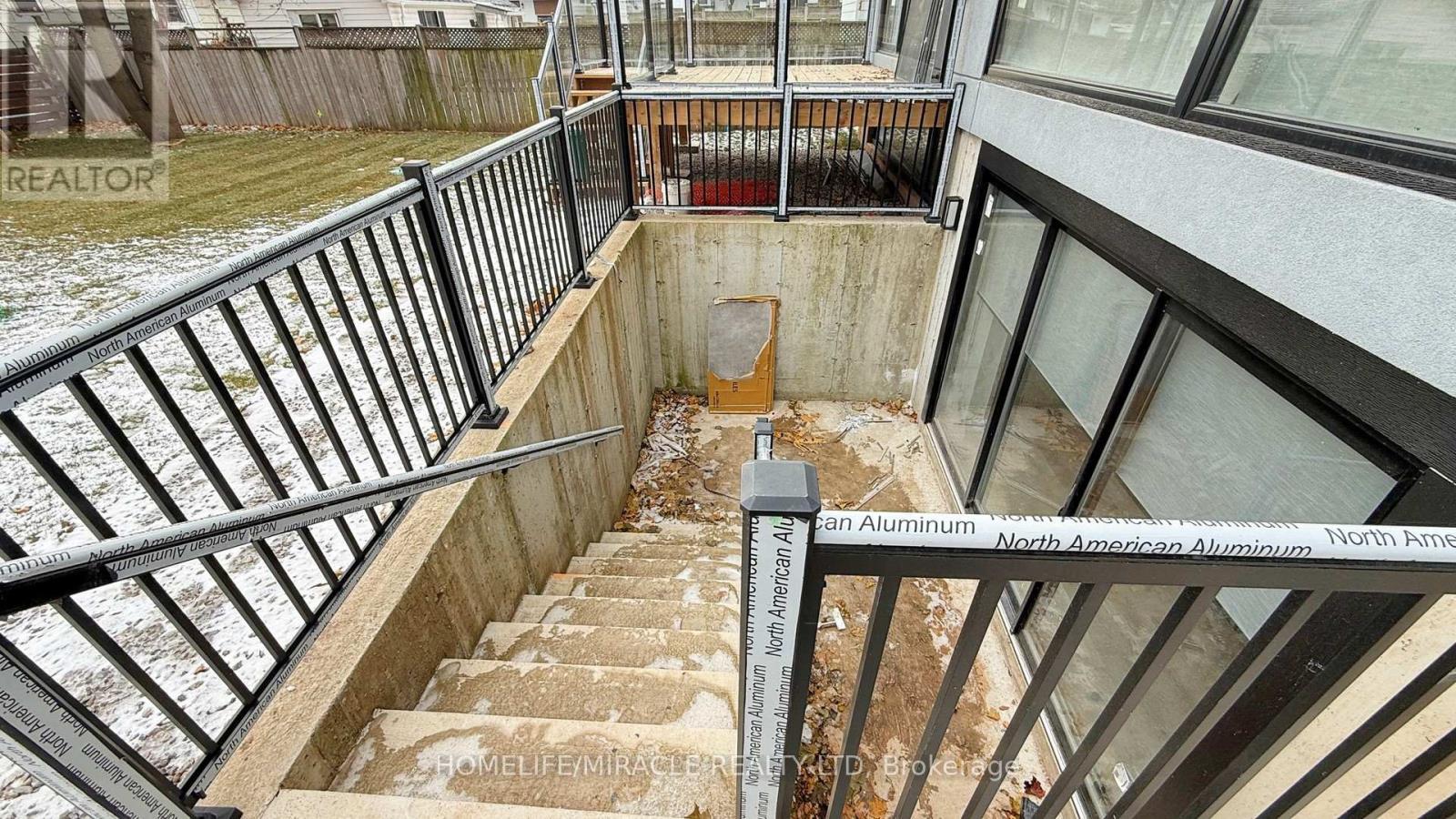 150 Stewart Street, Oakville, ON - Outdoor With Exterior