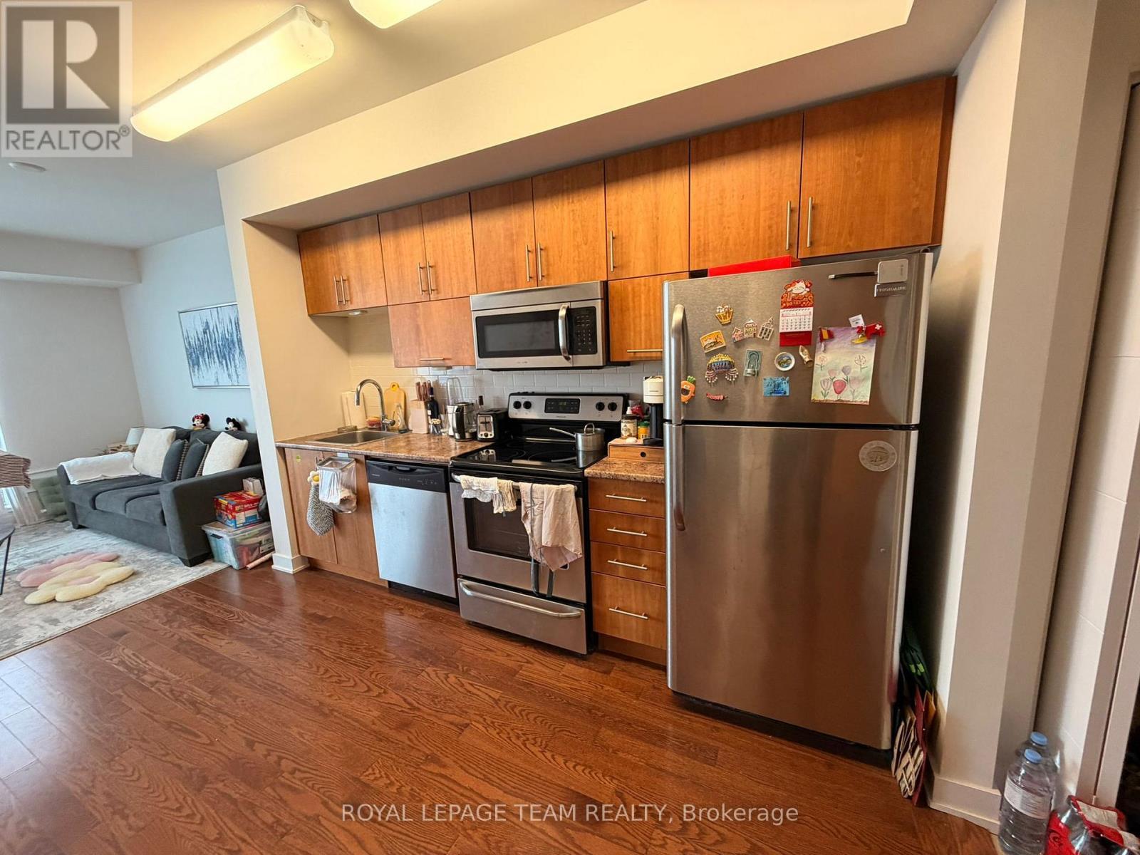 908 - 179 Metcalfe Street, Ottawa, ON - Indoor Photo Showing Kitchen With Stainless Steel Kitchen