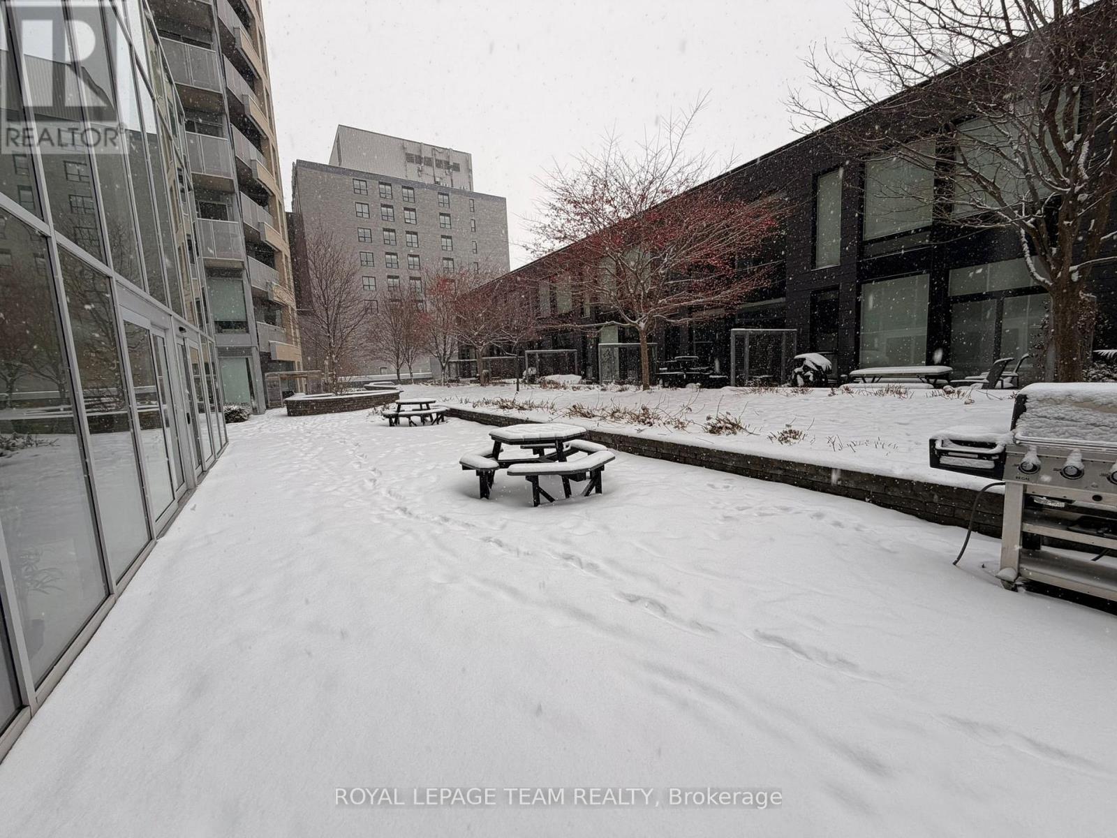 908 - 179 Metcalfe Street, Ottawa, ON - Outdoor