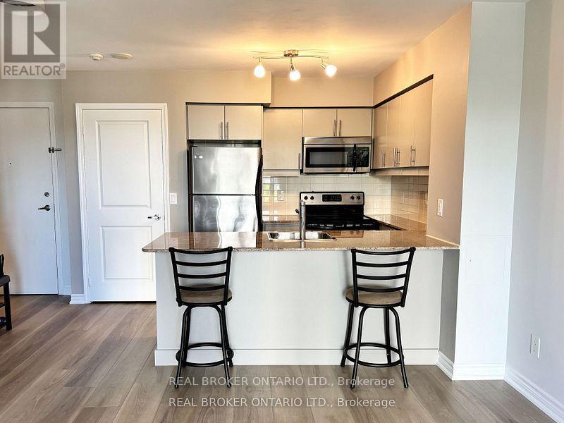 613 - 27 Rean Drive, Toronto, ON - Indoor Photo Showing Kitchen