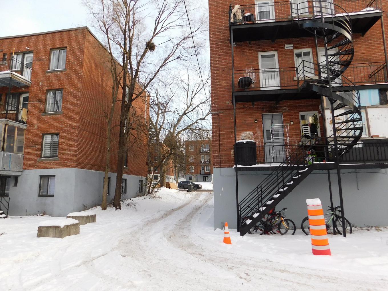 Exterior - 3015 Av. Barclay, Montréal (Côte-Des-Neiges/Notre-Dame-De-Grâce), QC - Outdoor