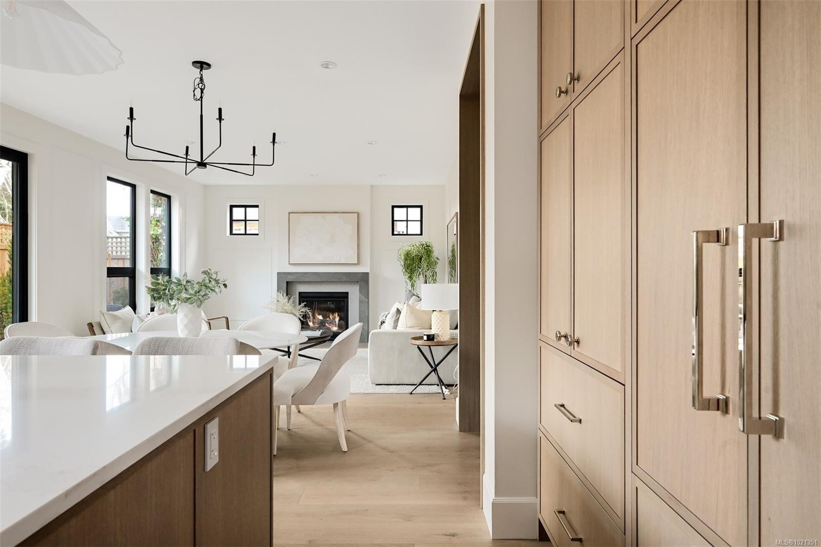 1039 Falkland Rd, Oak Bay, BC