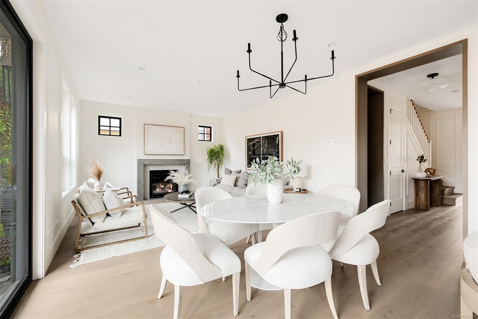 1039 Falkland Rd, Oak Bay, BC