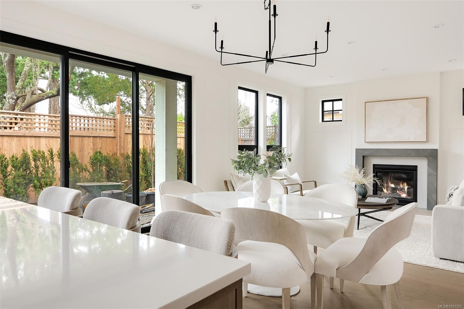 1039 Falkland Rd, Oak Bay, BC