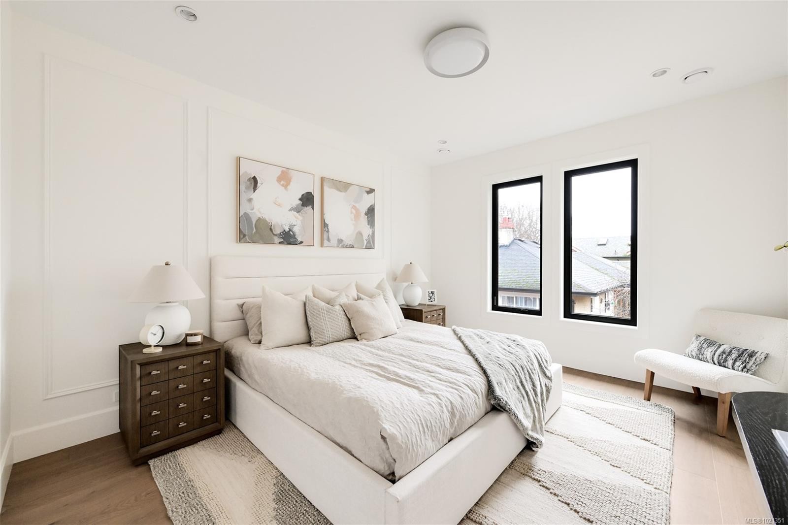 1039 Falkland Rd, Oak Bay, BC