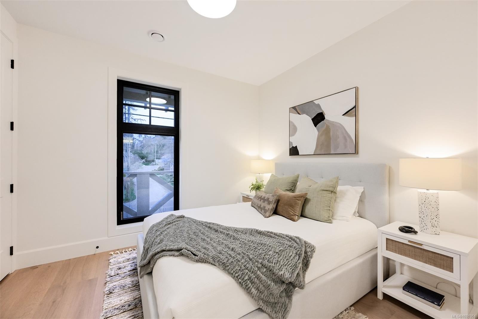 1039 Falkland Rd, Oak Bay, BC