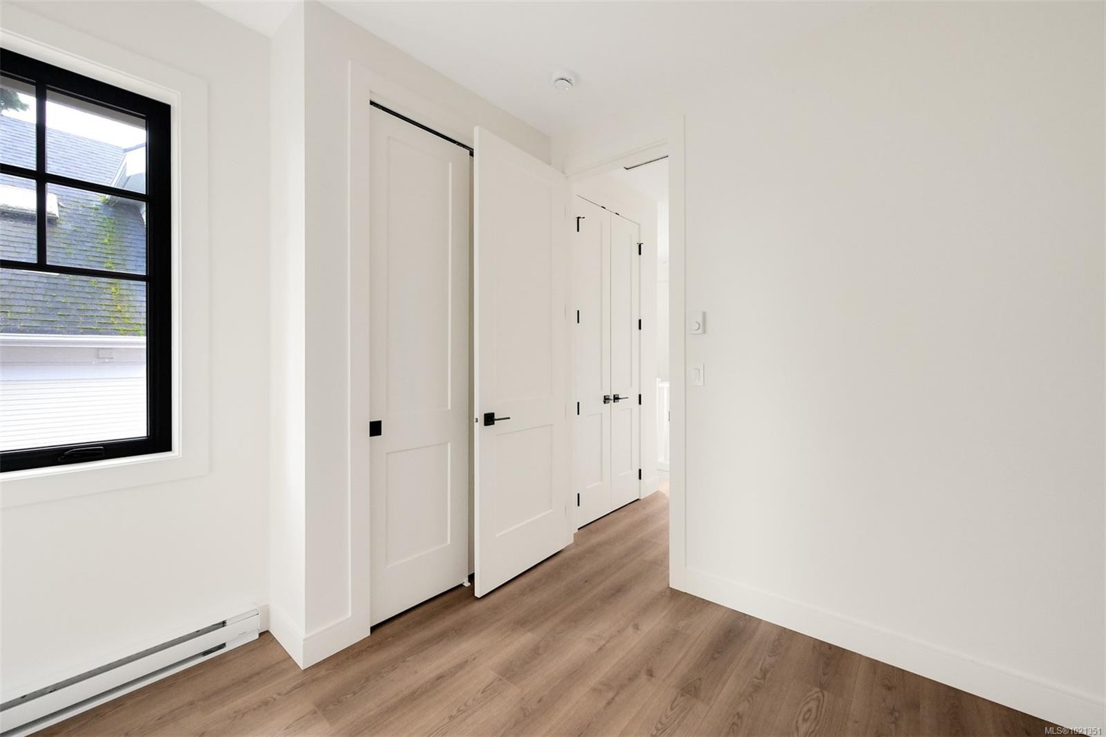 1039 Falkland Rd, Oak Bay, BC