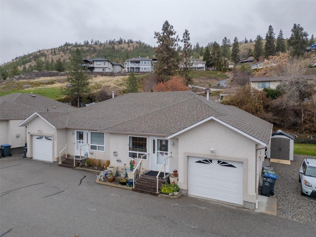 3-12612 Giants Head Road, Summerland, BC - Outdoor