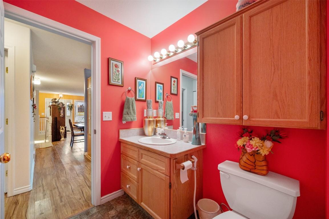 3-12612 Giants Head Road, Summerland, BC - Indoor Photo Showing Bathroom