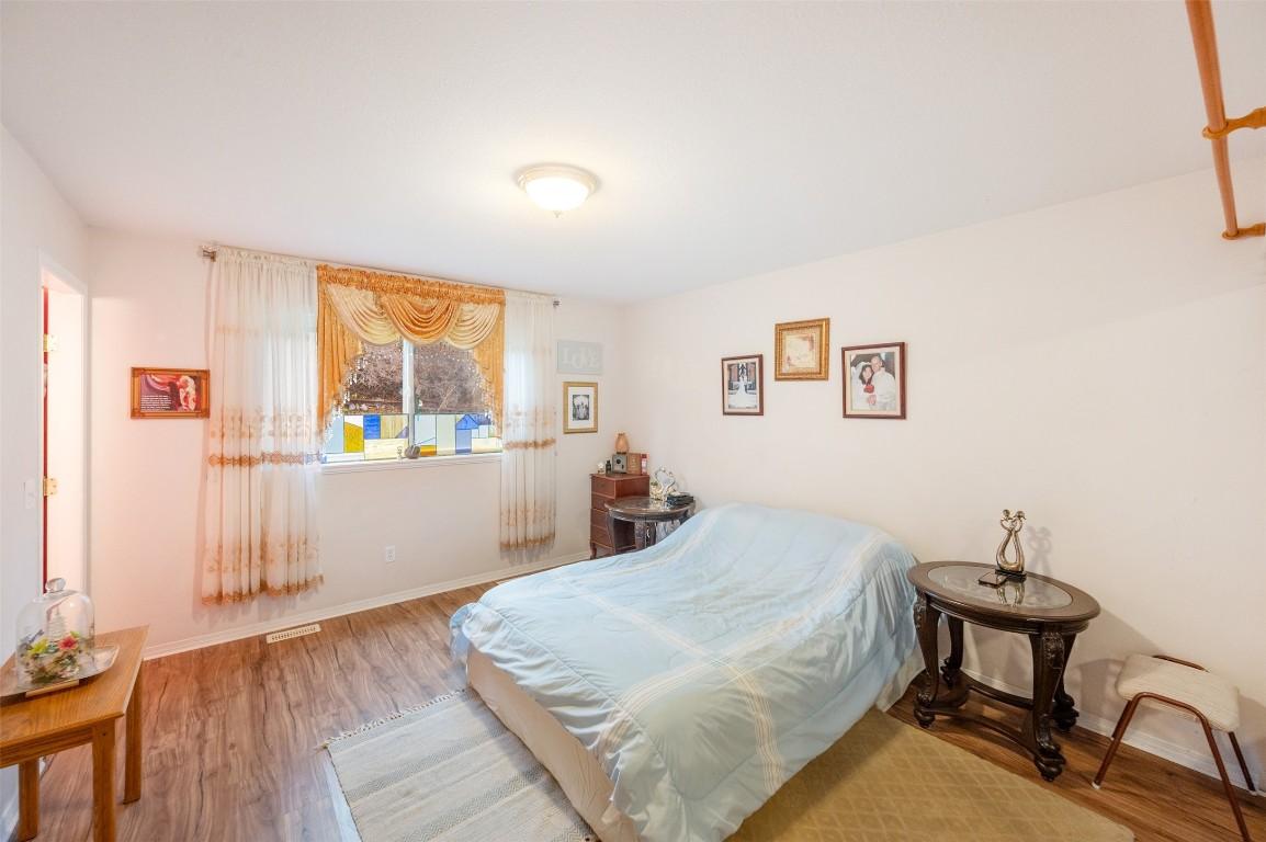 3-12612 Giants Head Road, Summerland, BC - Indoor Photo Showing Bedroom