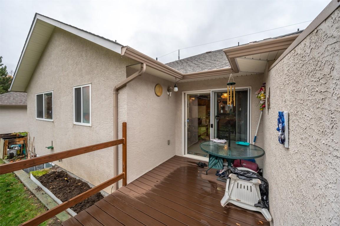 3-12612 Giants Head Road, Summerland, BC - Outdoor With Exterior