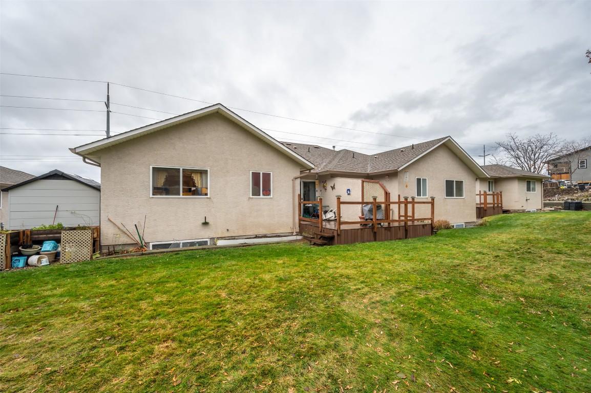 3-12612 Giants Head Road, Summerland, BC - Outdoor With Exterior