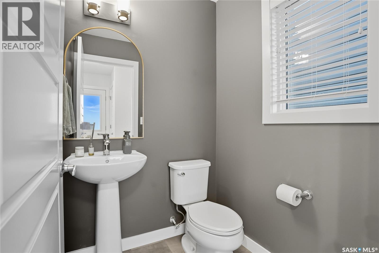 304 Mcormond Drive, Saskatoon, SK - Indoor Photo Showing Bathroom