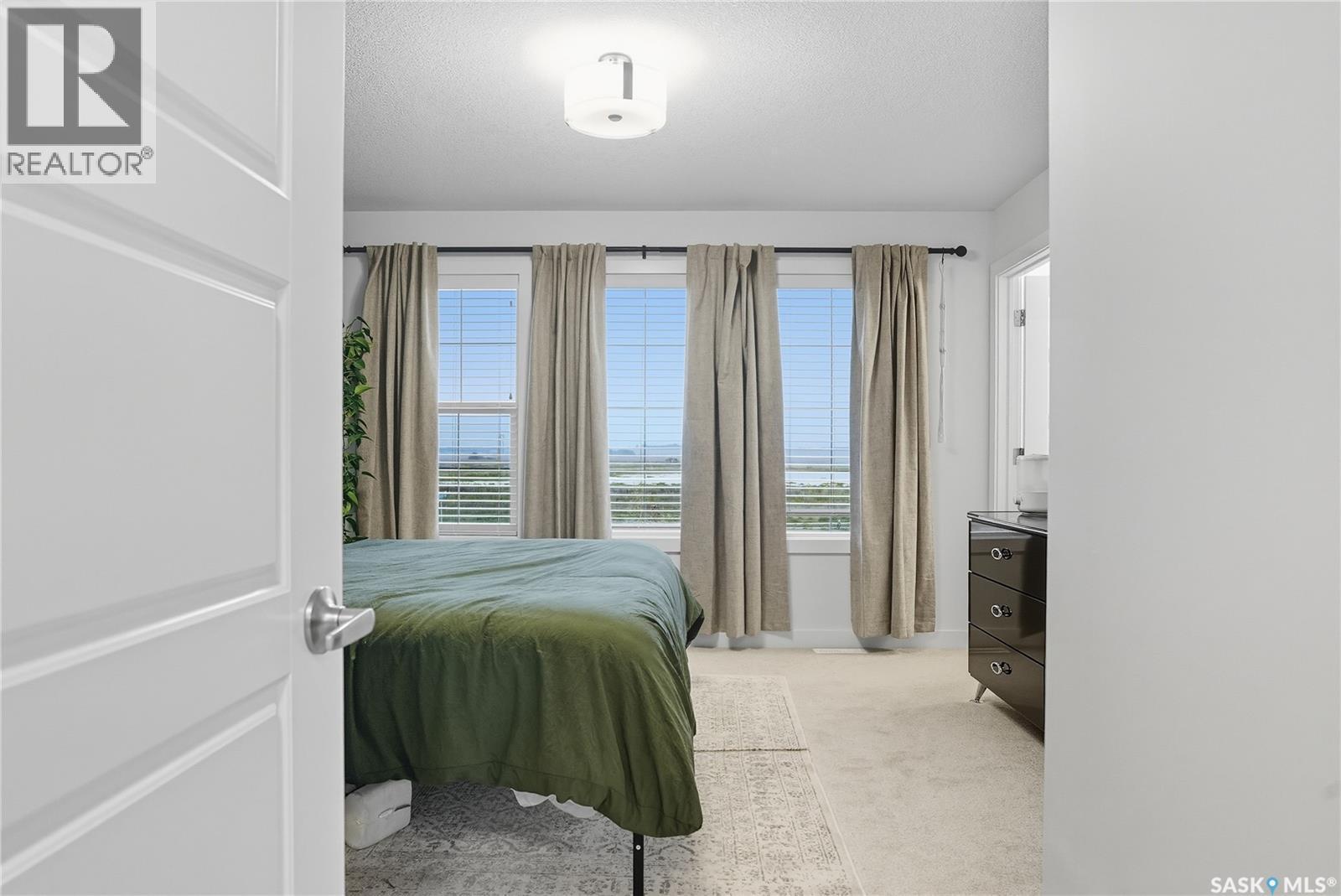 304 Mcormond Drive, Saskatoon, SK - Indoor Photo Showing Bedroom
