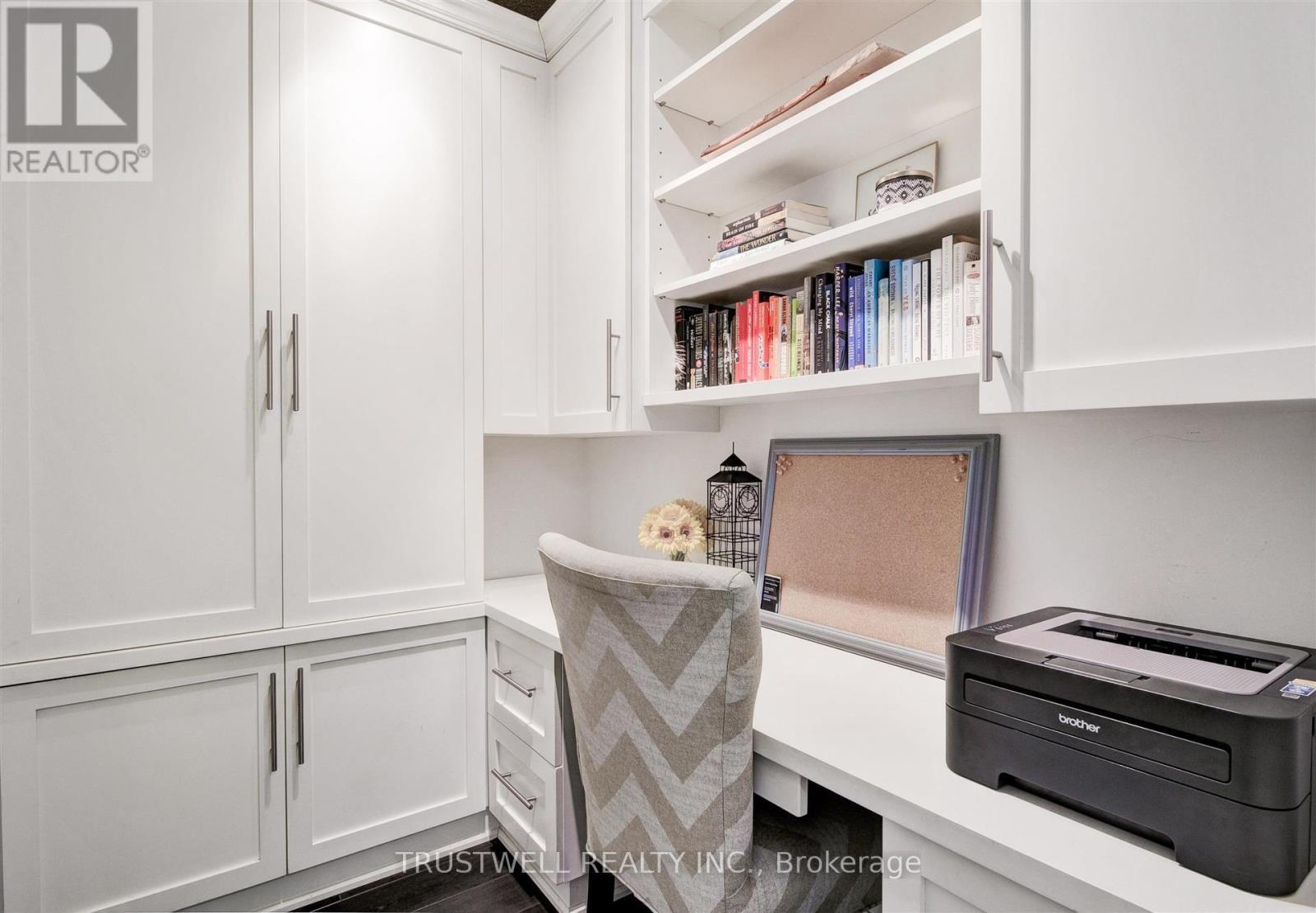 1611 - 83 Redpath Avenue, Toronto, ON - Indoor