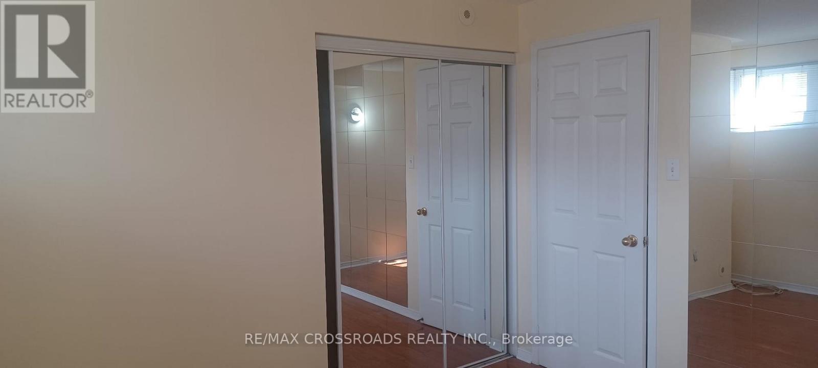 2 - 42 Pinery Trail, Toronto, ON - Indoor Photo Showing Other Room