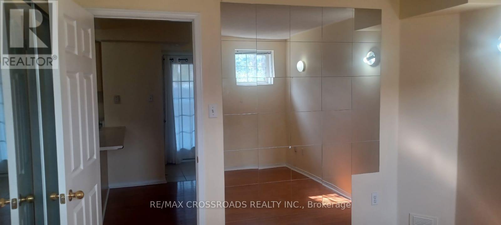 2 - 42 Pinery Trail, Toronto, ON - Indoor