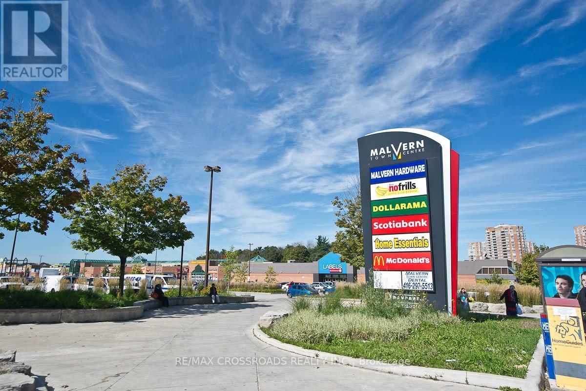 2 - 42 Pinery Trail, Toronto, ON - Outdoor