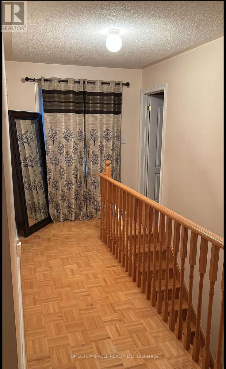 20 Midnightsun Trail, Brampton, ON - Indoor Photo Showing Other Room