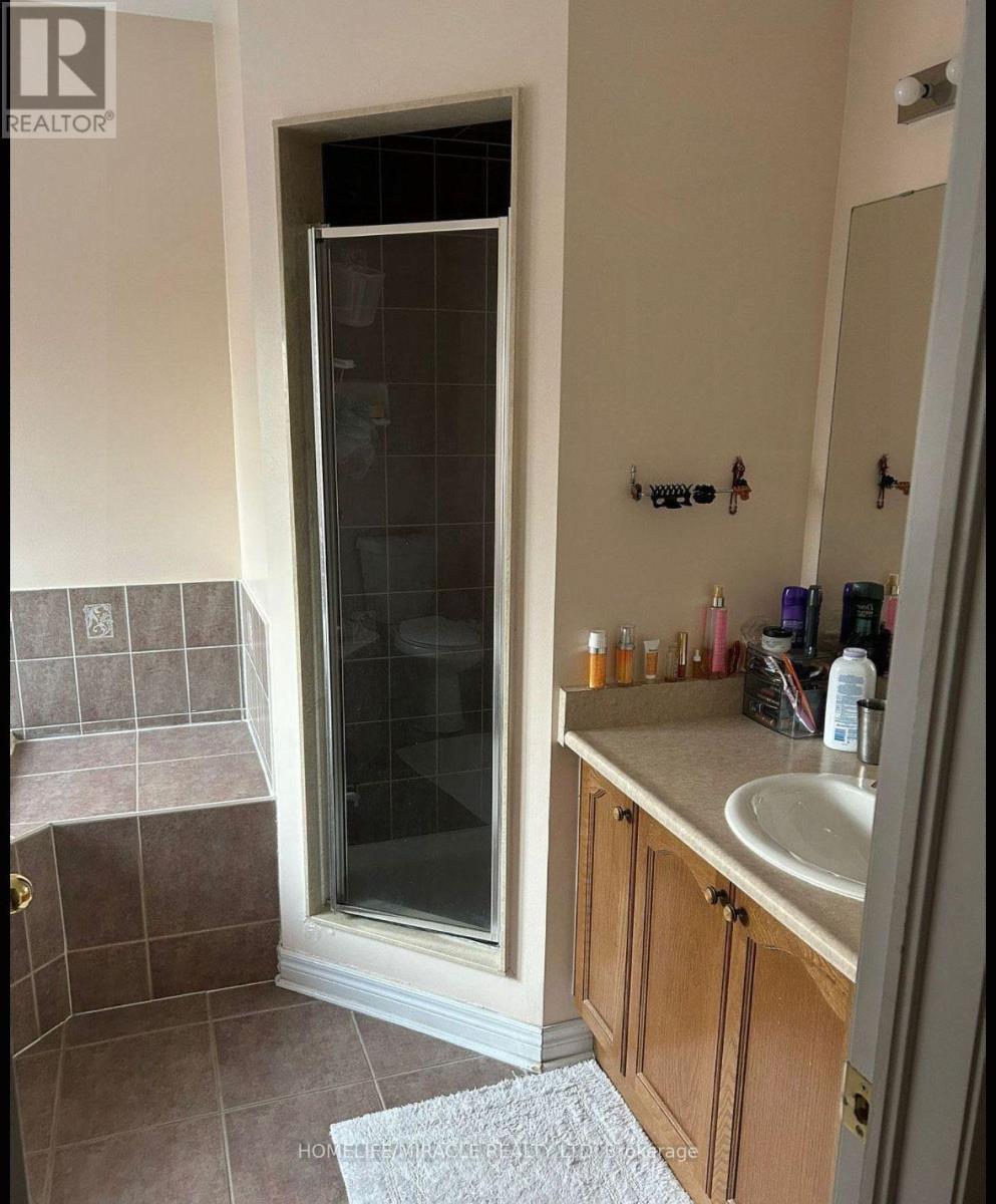 20 Midnightsun Trail, Brampton, ON - Indoor Photo Showing Bathroom