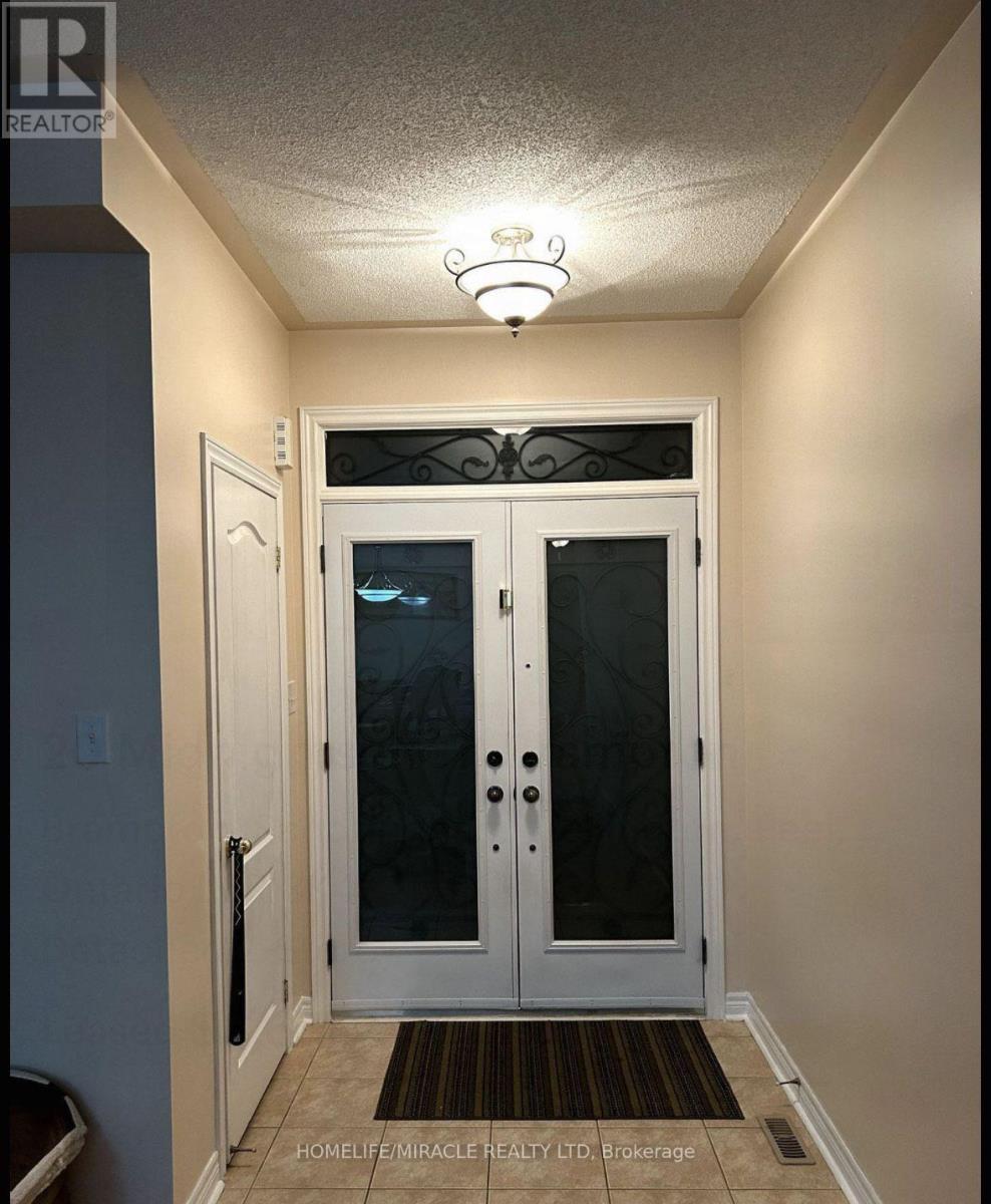 20 Midnightsun Trail, Brampton, ON - Indoor Photo Showing Other Room