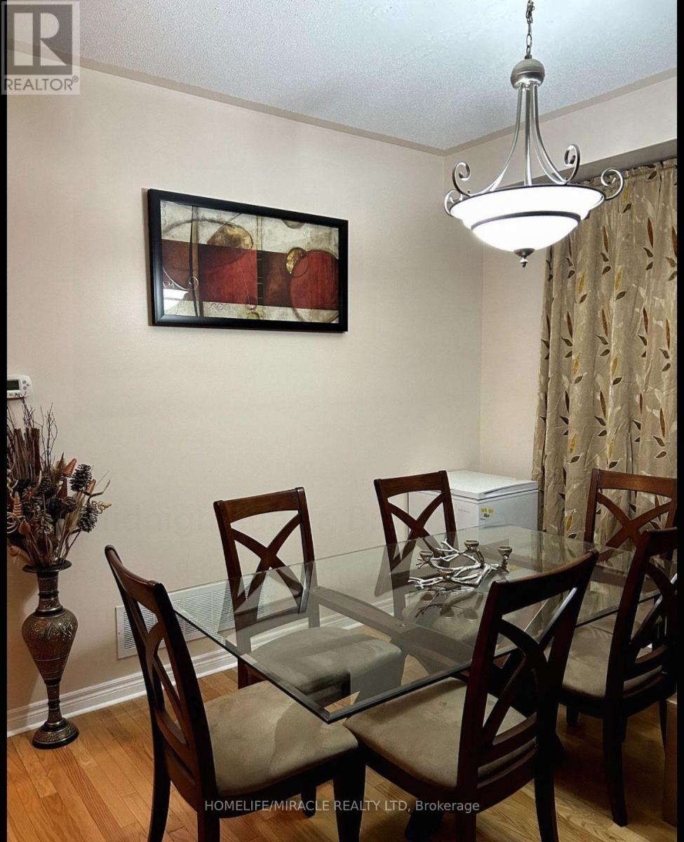 20 Midnightsun Trail, Brampton, ON - Indoor Photo Showing Dining Room