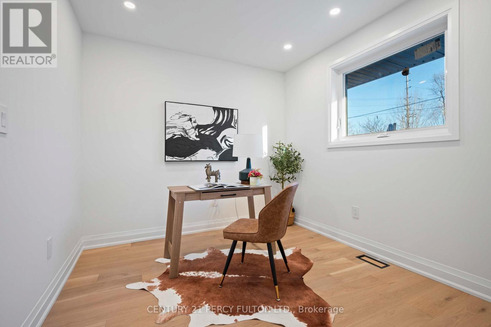 3 Learmont Drive, Toronto, ON - Indoor