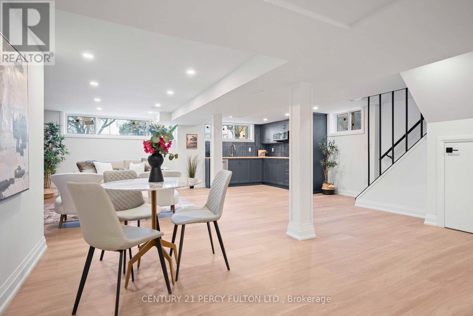 3 Learmont Drive, Toronto, ON - Indoor Photo Showing Dining Room